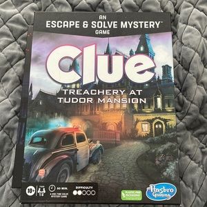 Clue Treachery at Tudor Mansion game!
